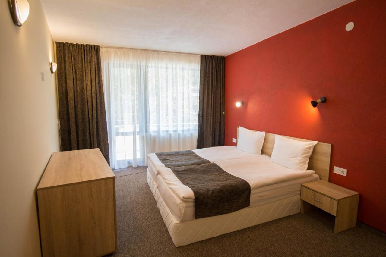 Evridika Hotel Devin Exterior photo